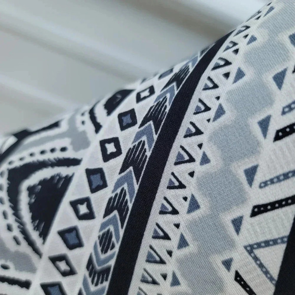 Eliza J Dress Geometric Abstract Black White Shift Pink Stripe Stretch Elbow 6 - Picture 3 of 11